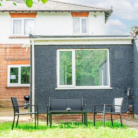 Charming 2-Bedroom Flat With A Garden And Free Parking At Abingdon 옥스퍼드 외부 사진