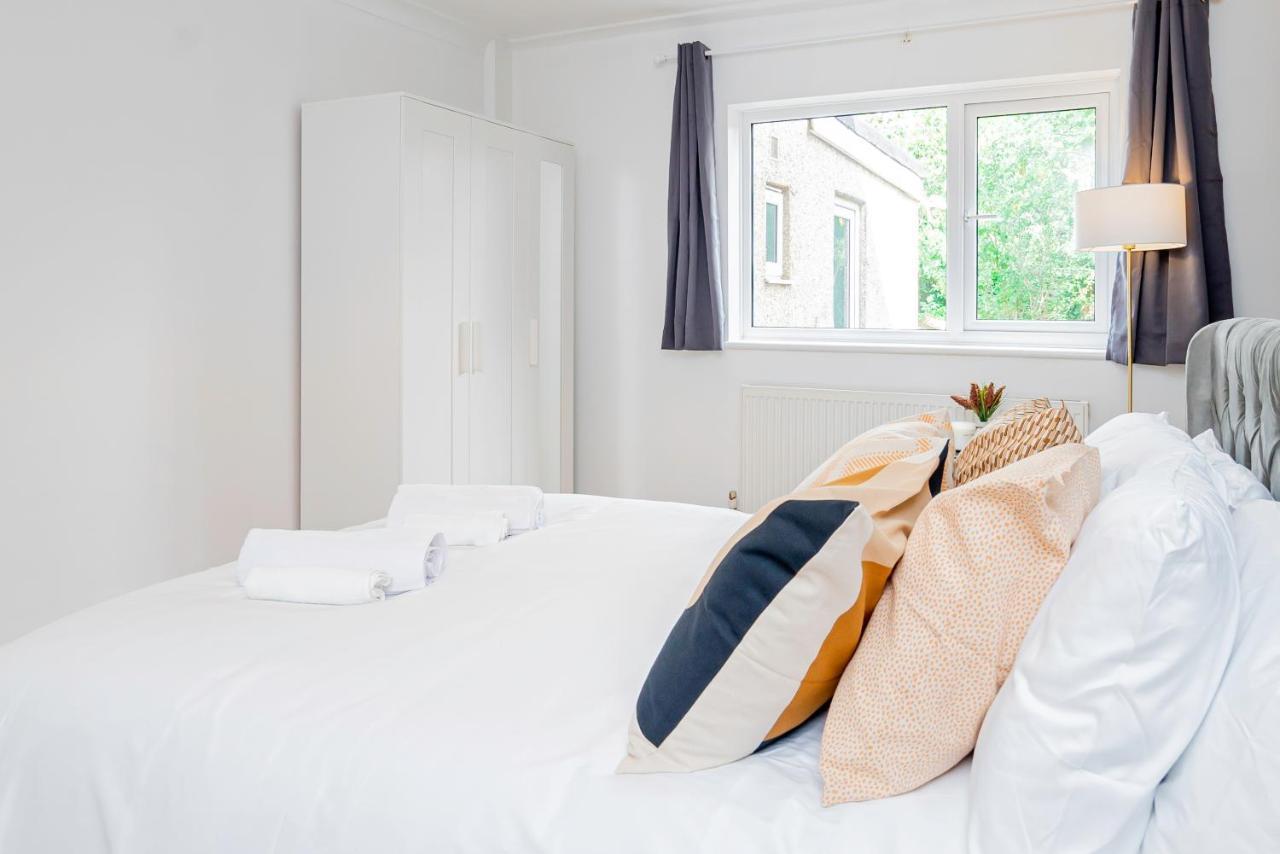 Charming 2-Bedroom Flat With A Garden And Free Parking At Abingdon 옥스퍼드 외부 사진