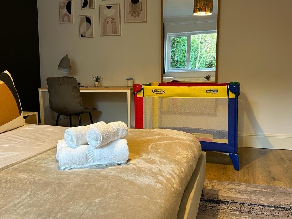 Charming 2-Bedroom Flat With A Garden And Free Parking At Abingdon 옥스퍼드 외부 사진