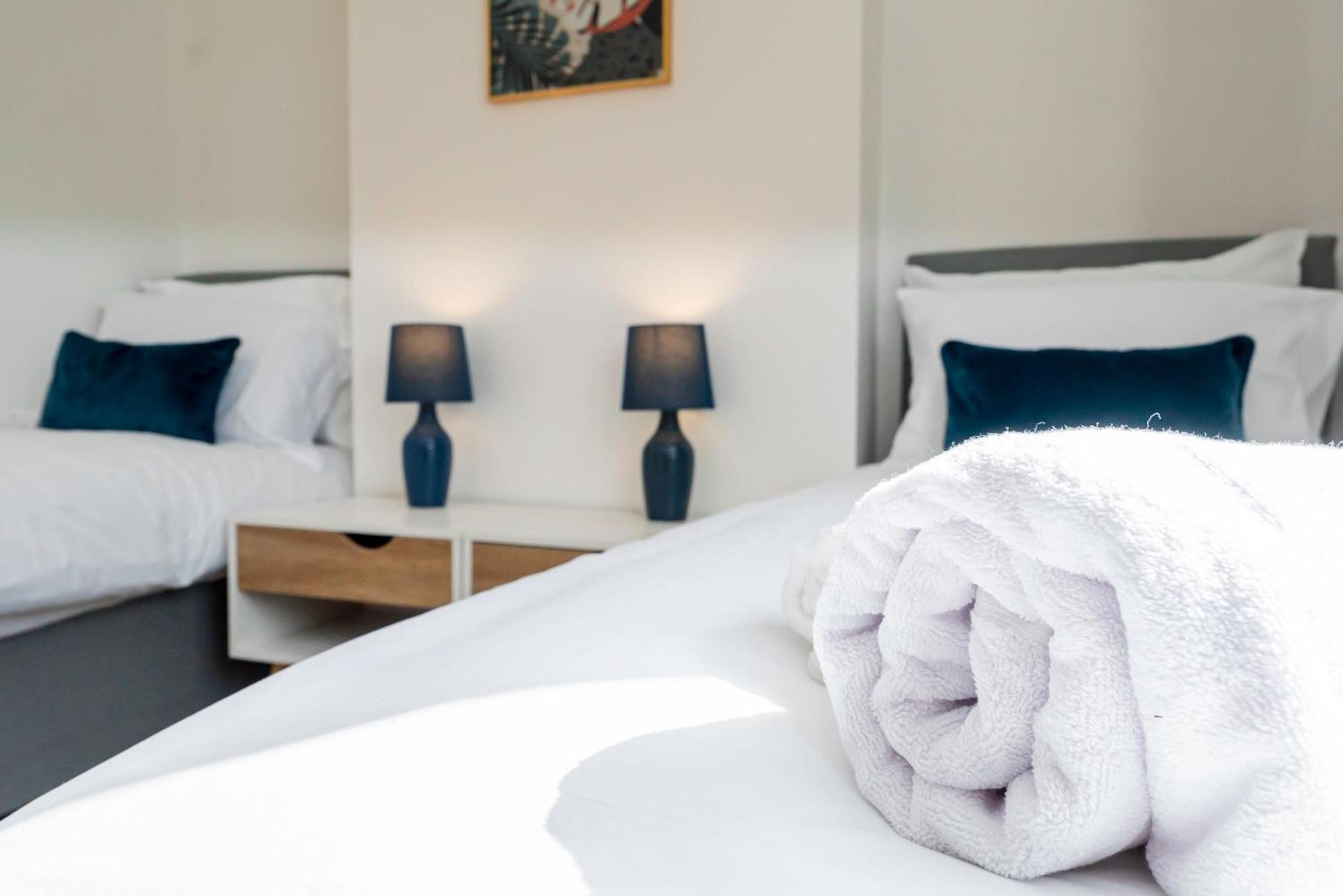 Charming 2-Bedroom Flat With A Garden And Free Parking At Abingdon 옥스퍼드 외부 사진