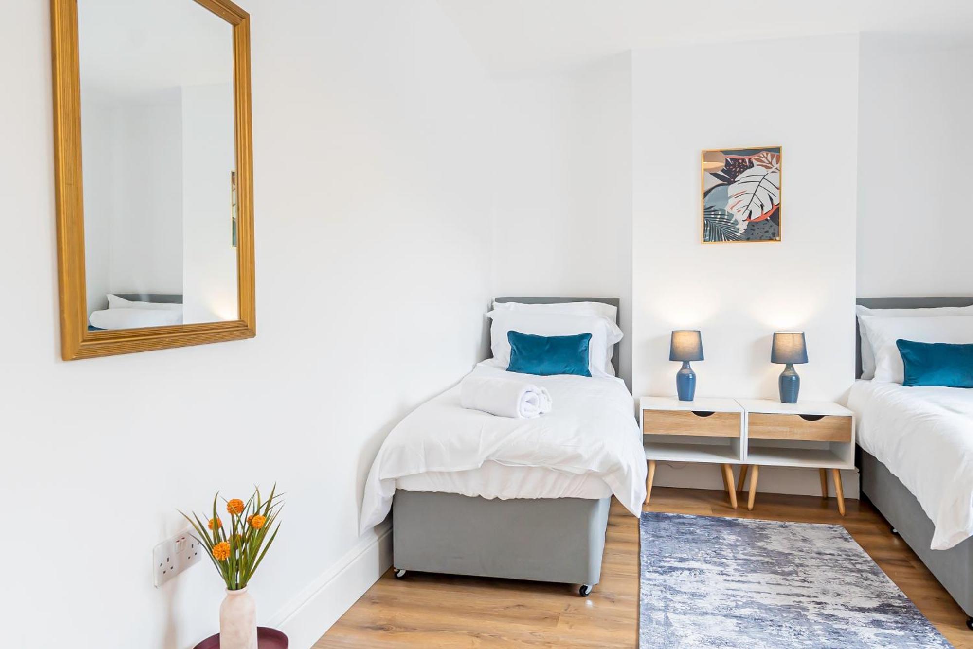 Charming 2-Bedroom Flat With A Garden And Free Parking At Abingdon 옥스퍼드 외부 사진
